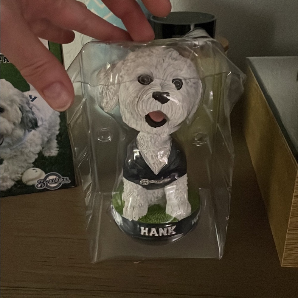 Hank bobblehead Milwaukee Brewers